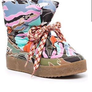 COPY - Khrisjoy Puff Boot in Camo 37
SKU: 11284792